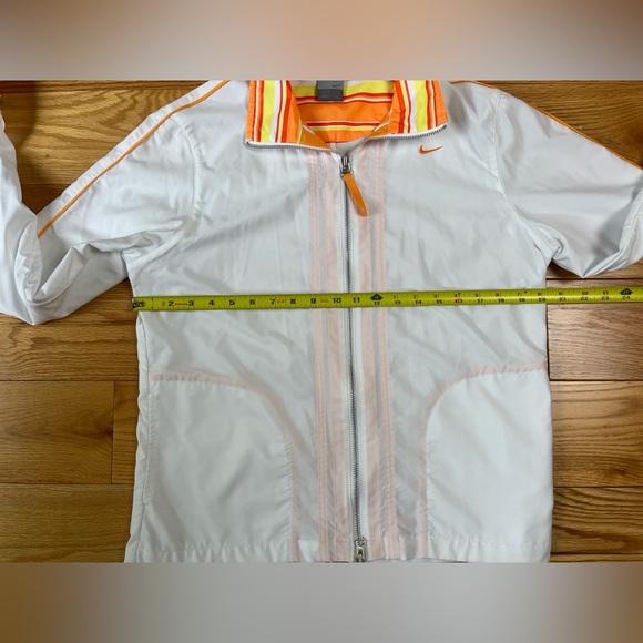 💲8️⃣ Nike Women's Large Windbreaker Jacket White Orange Yellow Full Zip Front - Picture 7 of 8
